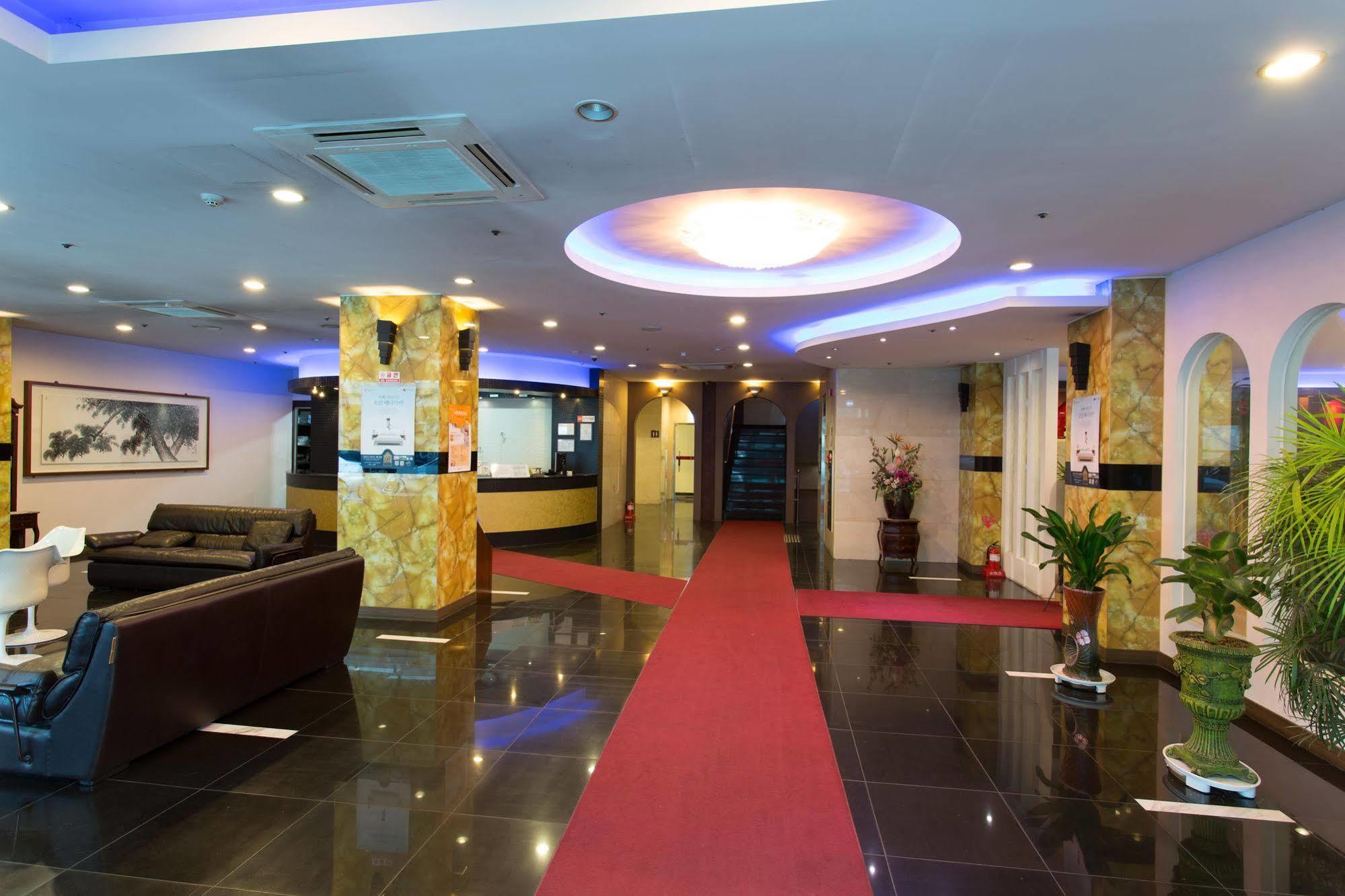 Benikea Daelim Hotel Daejeon Exterior foto